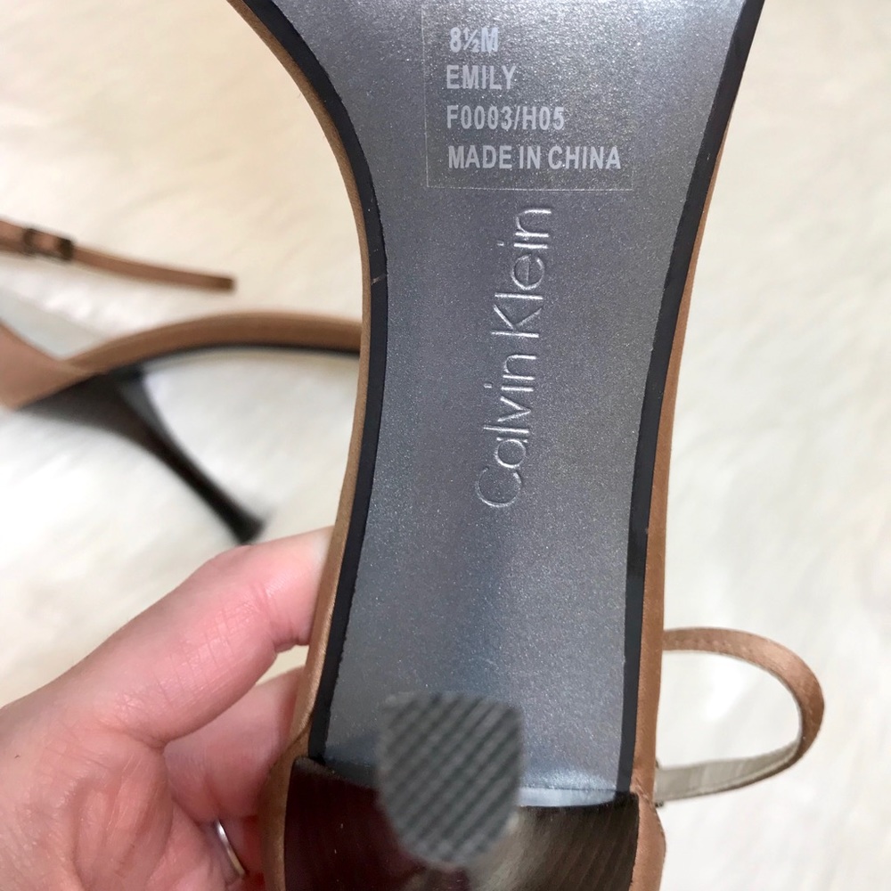CALVINKLEIN LUXURY HEEL - Picture 7 of 12